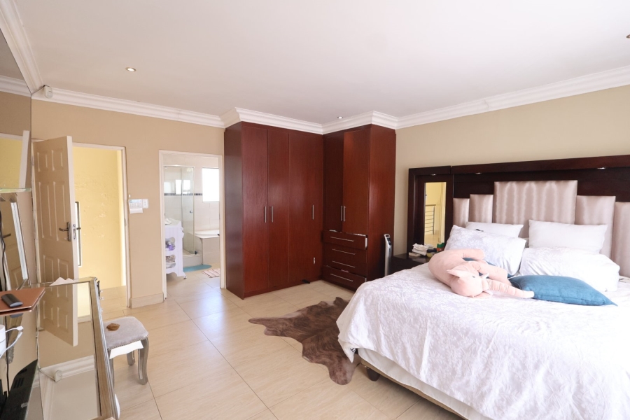 3 Bedroom Property for Sale in Hillside Free State